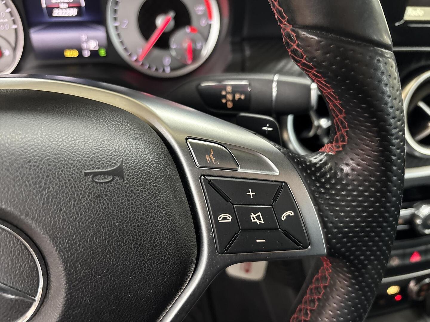 MERCEDES-BENZ A 2014