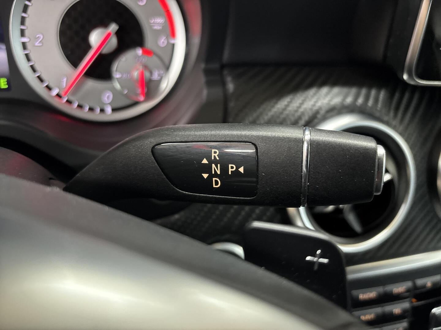 MERCEDES-BENZ A 2014