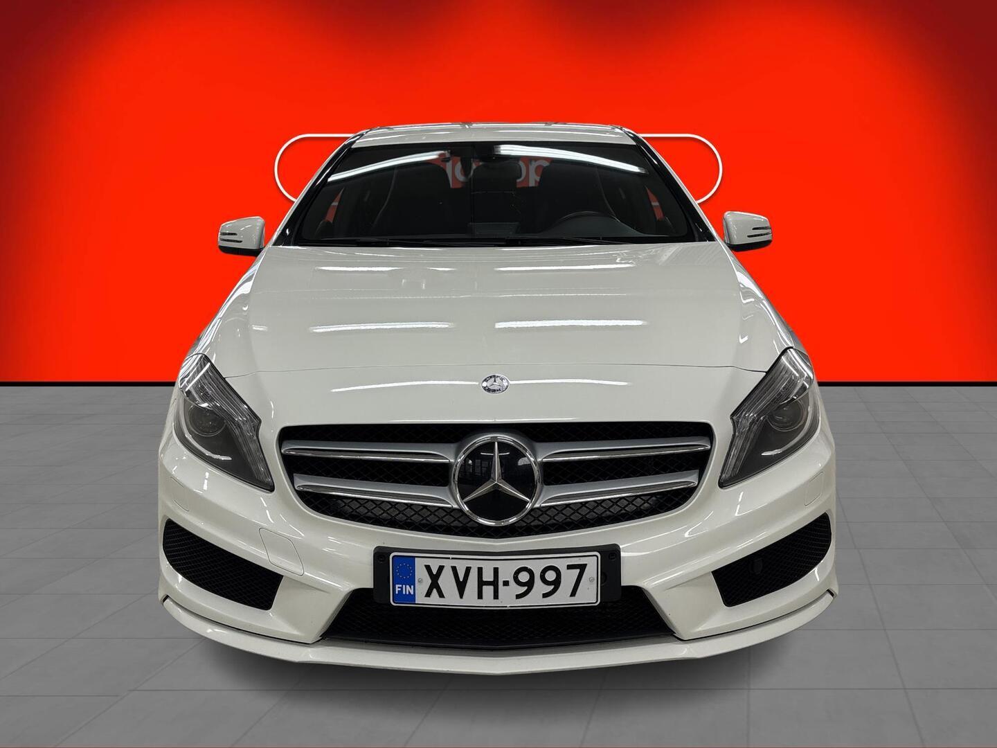 MERCEDES-BENZ A 2014
