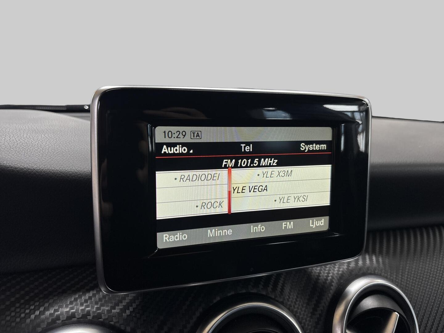 MERCEDES-BENZ A 2014