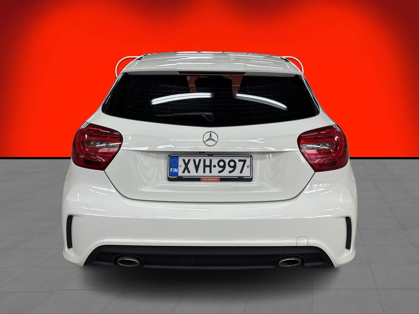 MERCEDES-BENZ A 2014