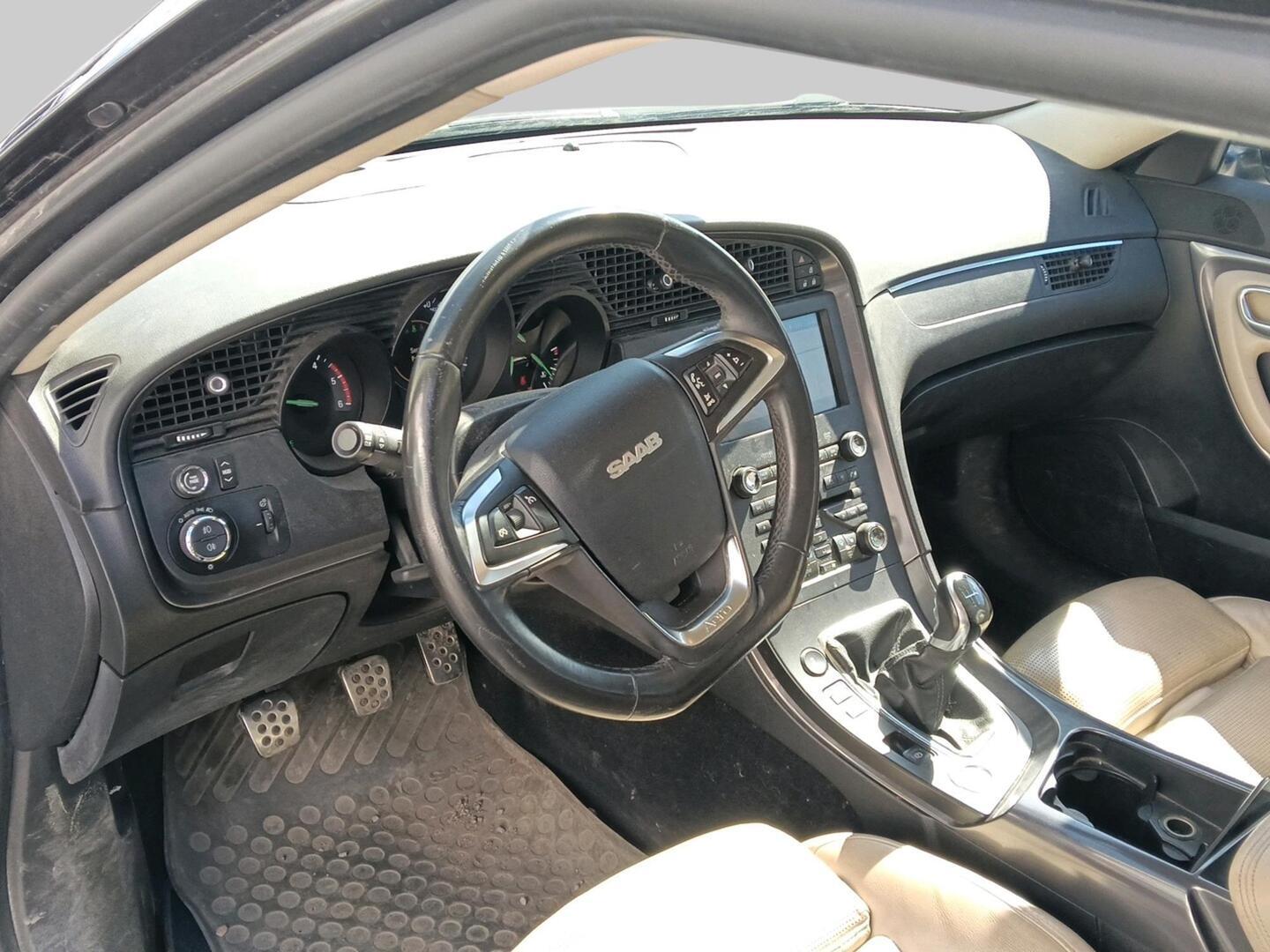 SAAB 9-5 2011