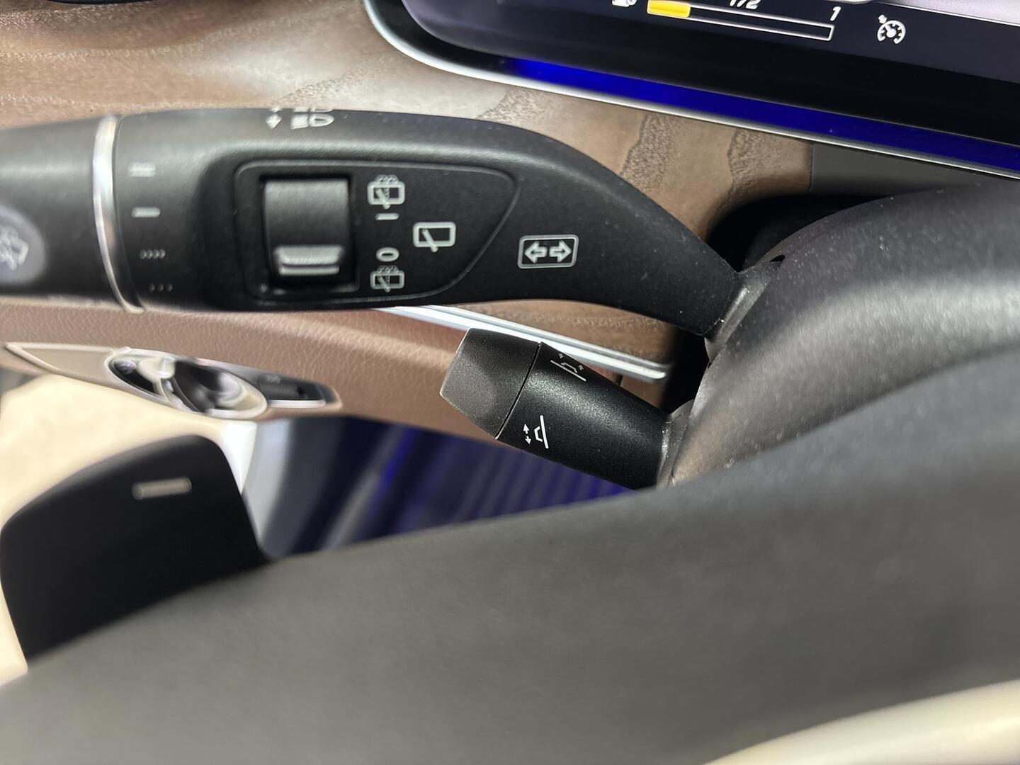 MERCEDES-BENZ E 2020