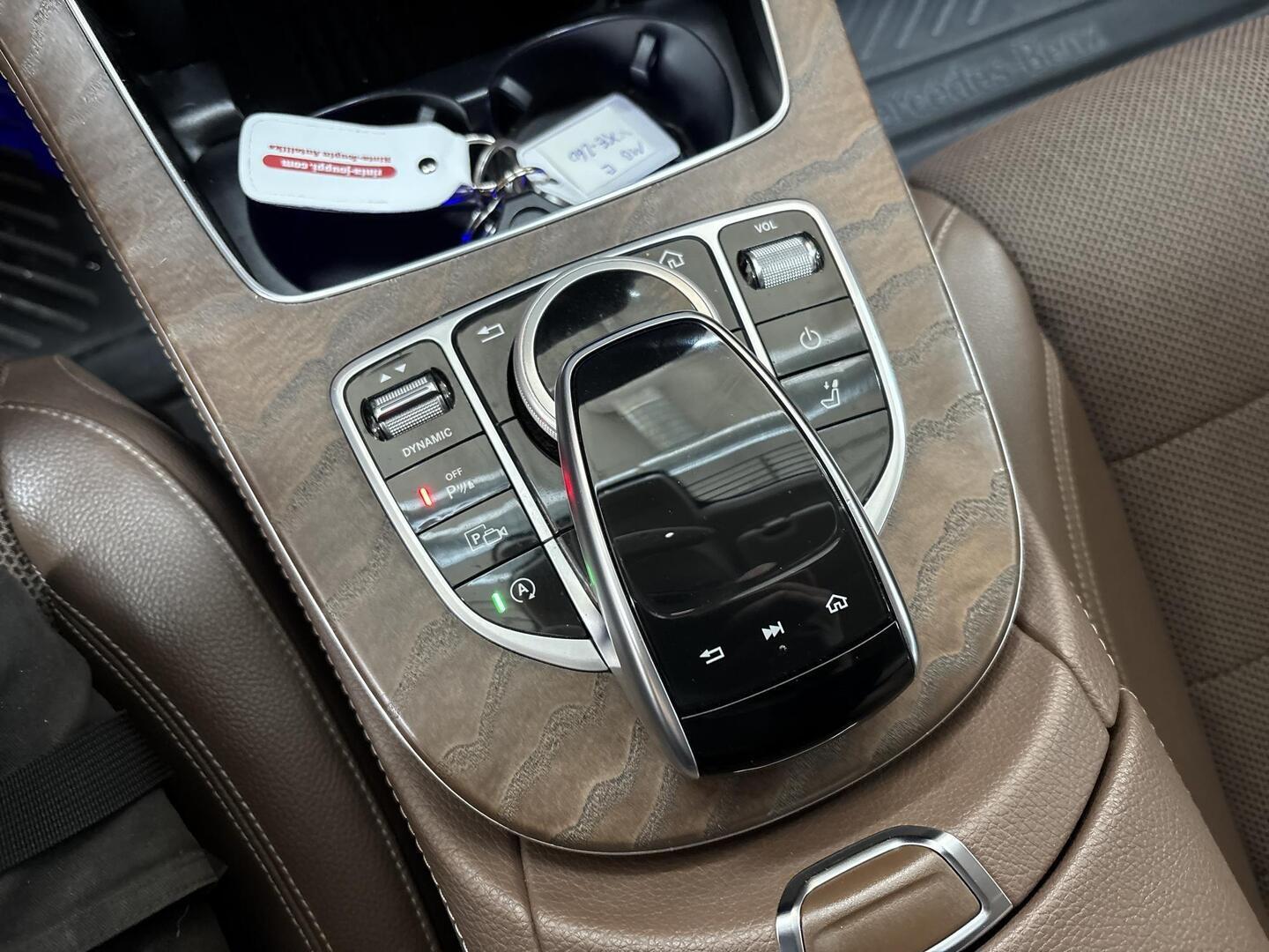 MERCEDES-BENZ E 2020