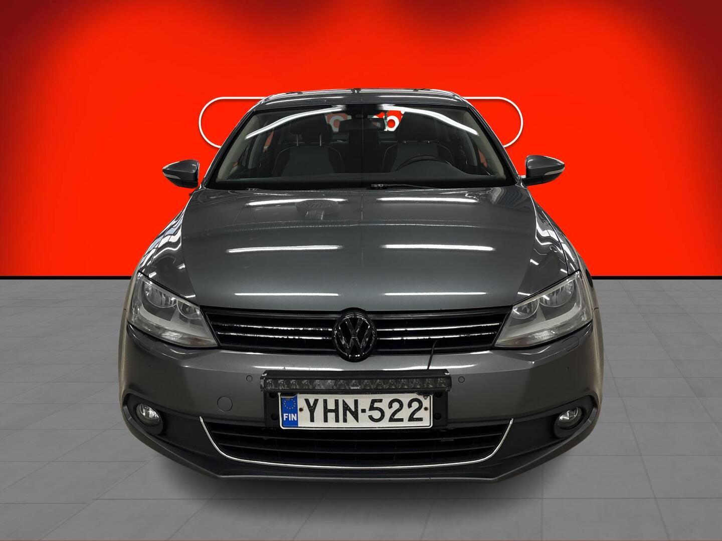 VOLKSWAGEN Jetta 2011