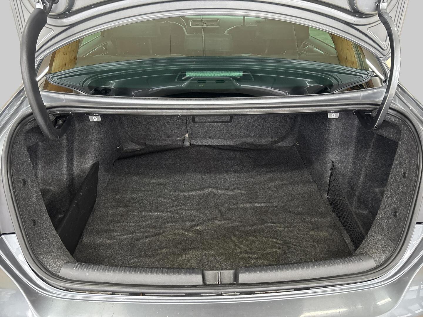 VOLKSWAGEN Jetta 2011