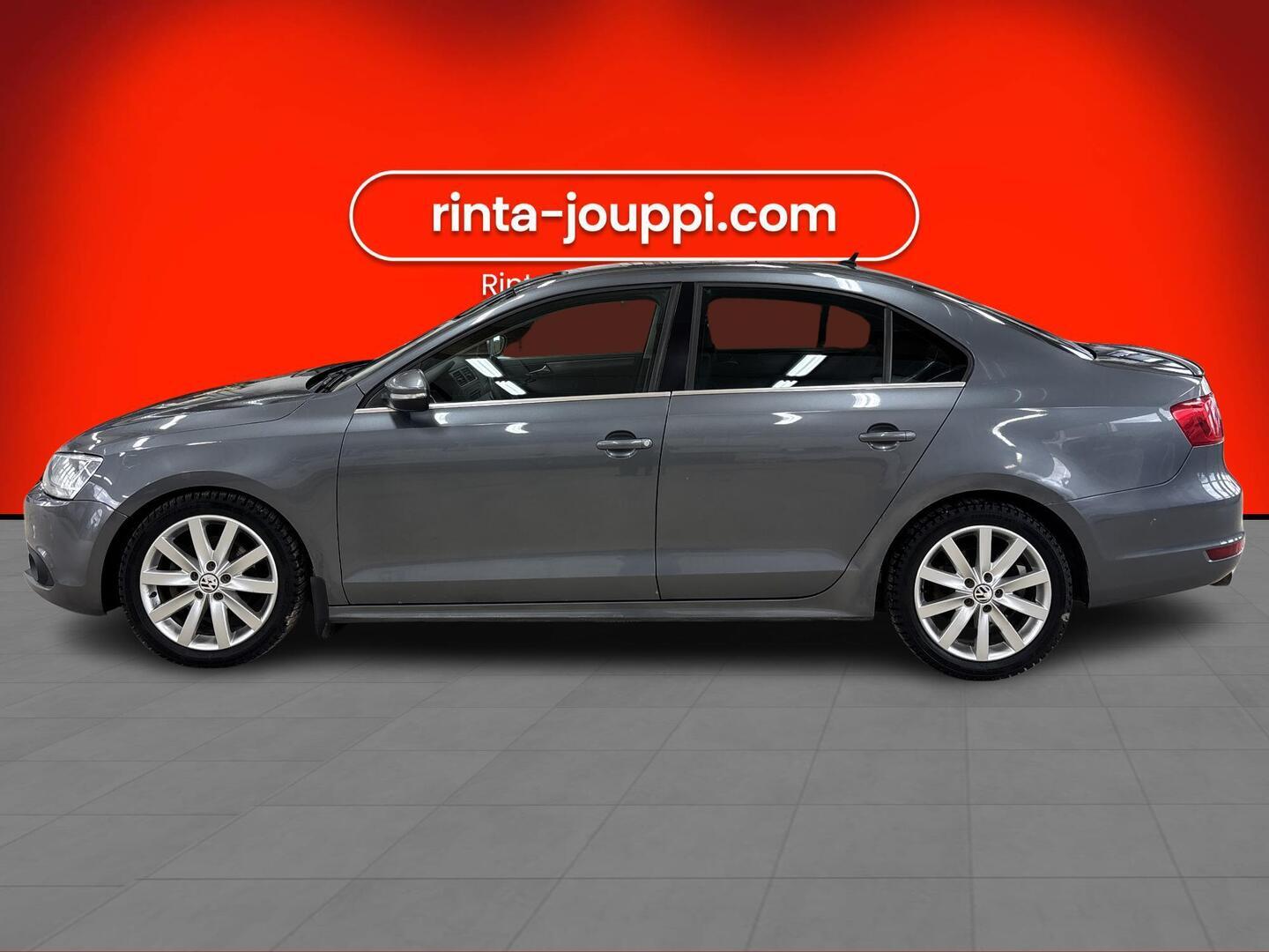 VOLKSWAGEN Jetta 2011