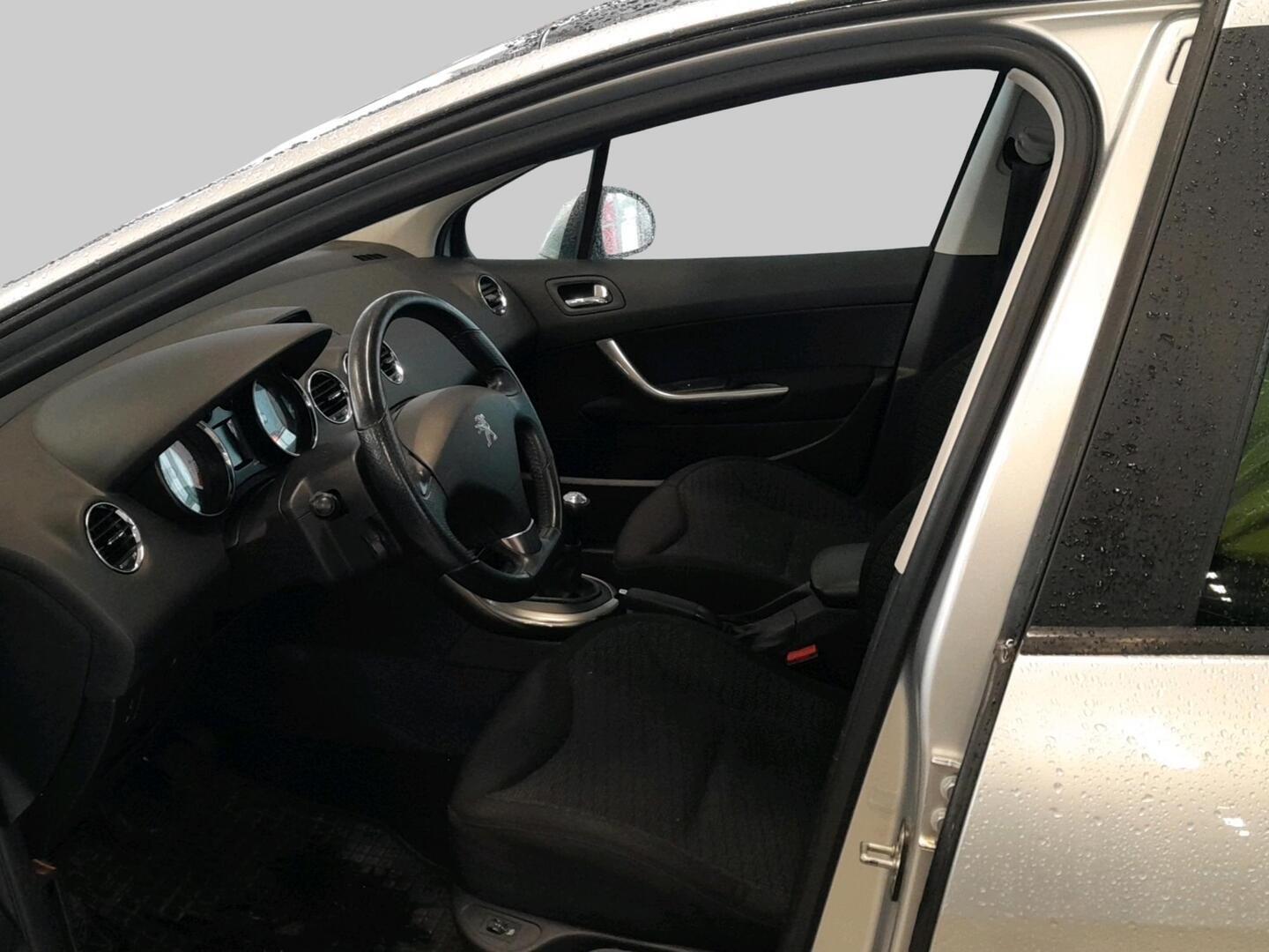PEUGEOT 308 2012