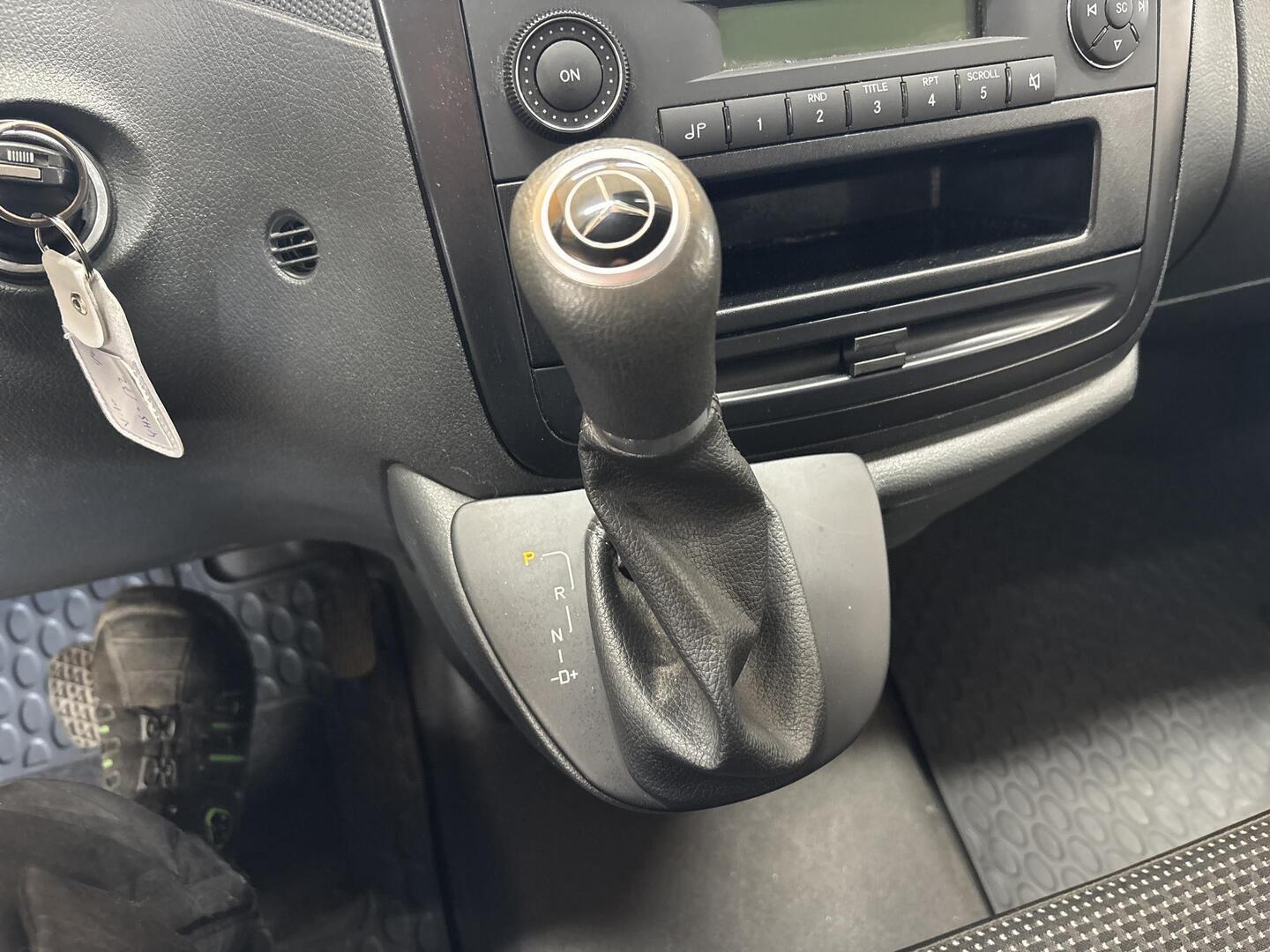 MERCEDES-BENZ Vito 2011