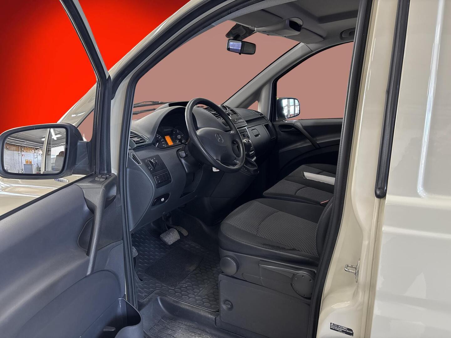 MERCEDES-BENZ Vito 2011