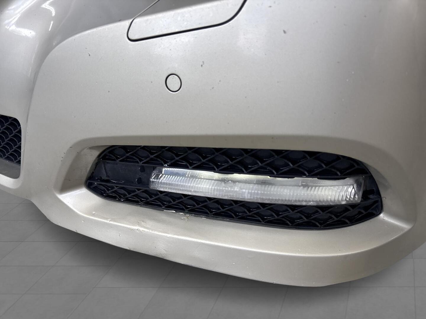MERCEDES-BENZ E 2011