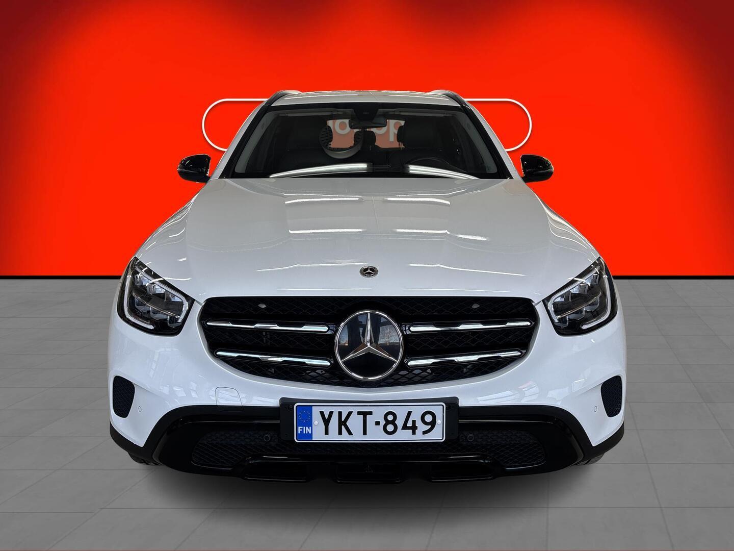 MERCEDES-BENZ GLC 2022