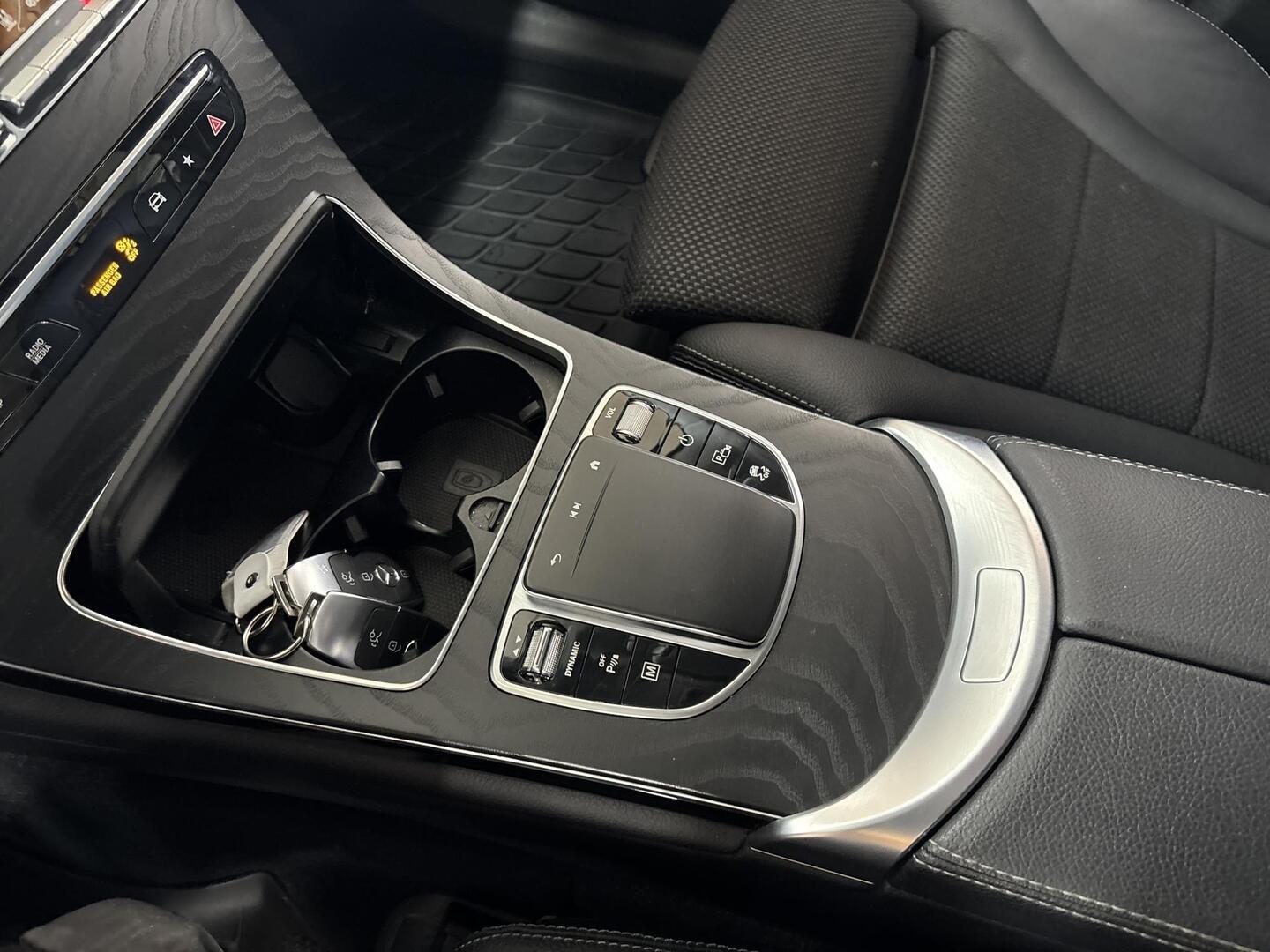MERCEDES-BENZ GLC 2022