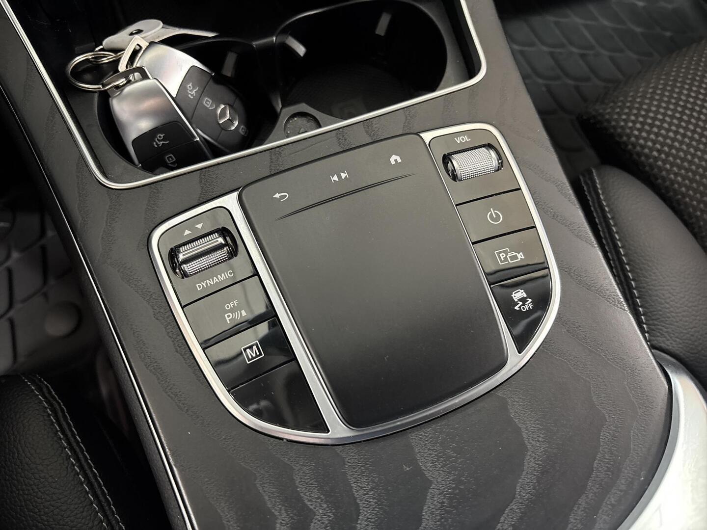 MERCEDES-BENZ GLC 2022