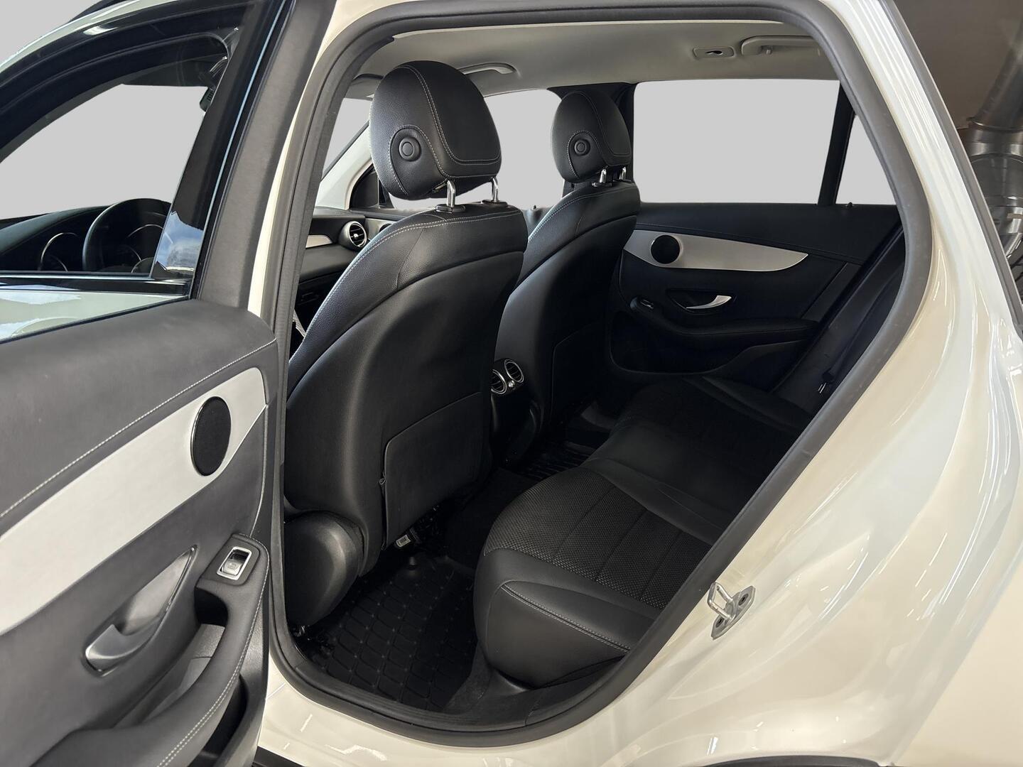 MERCEDES-BENZ GLC 2022
