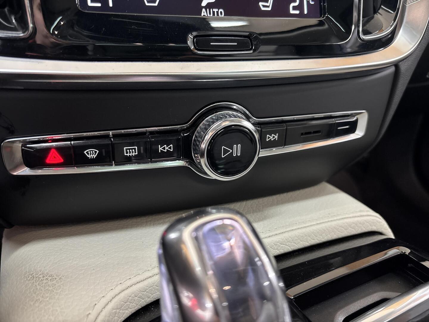 VOLVO V60 2019