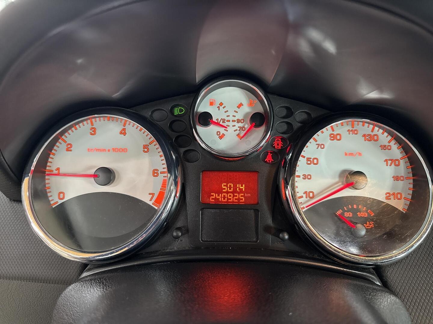 PEUGEOT 207 2007