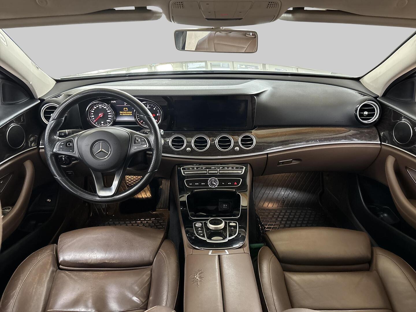 MERCEDES-BENZ E 2017