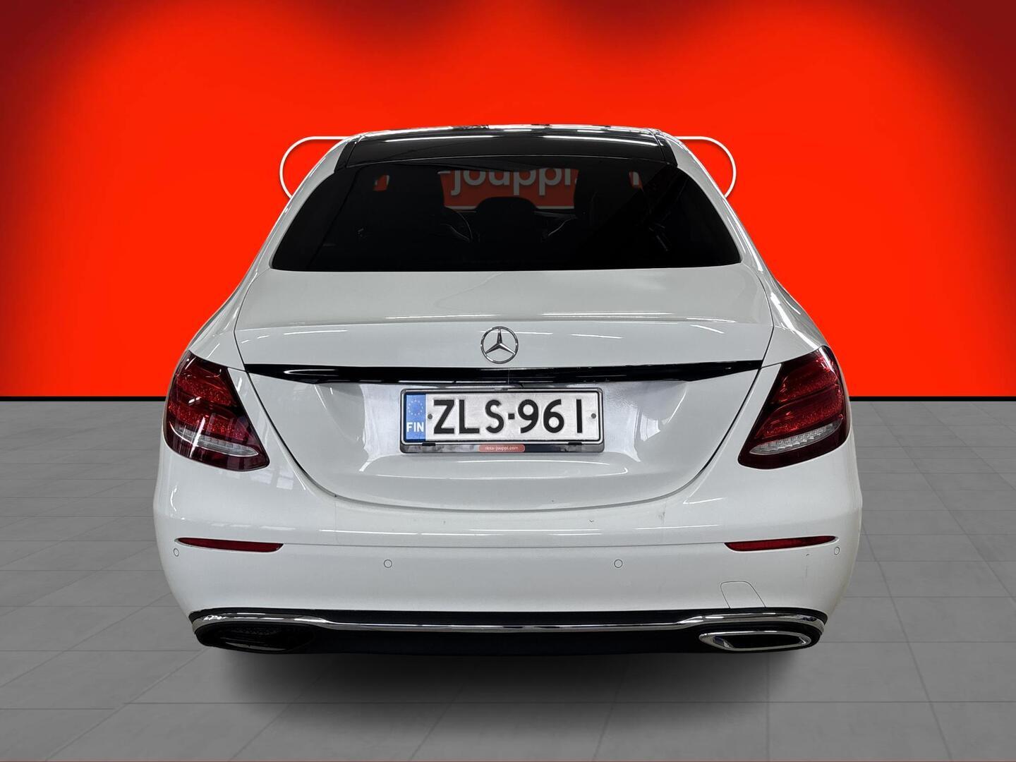 MERCEDES-BENZ E 2017