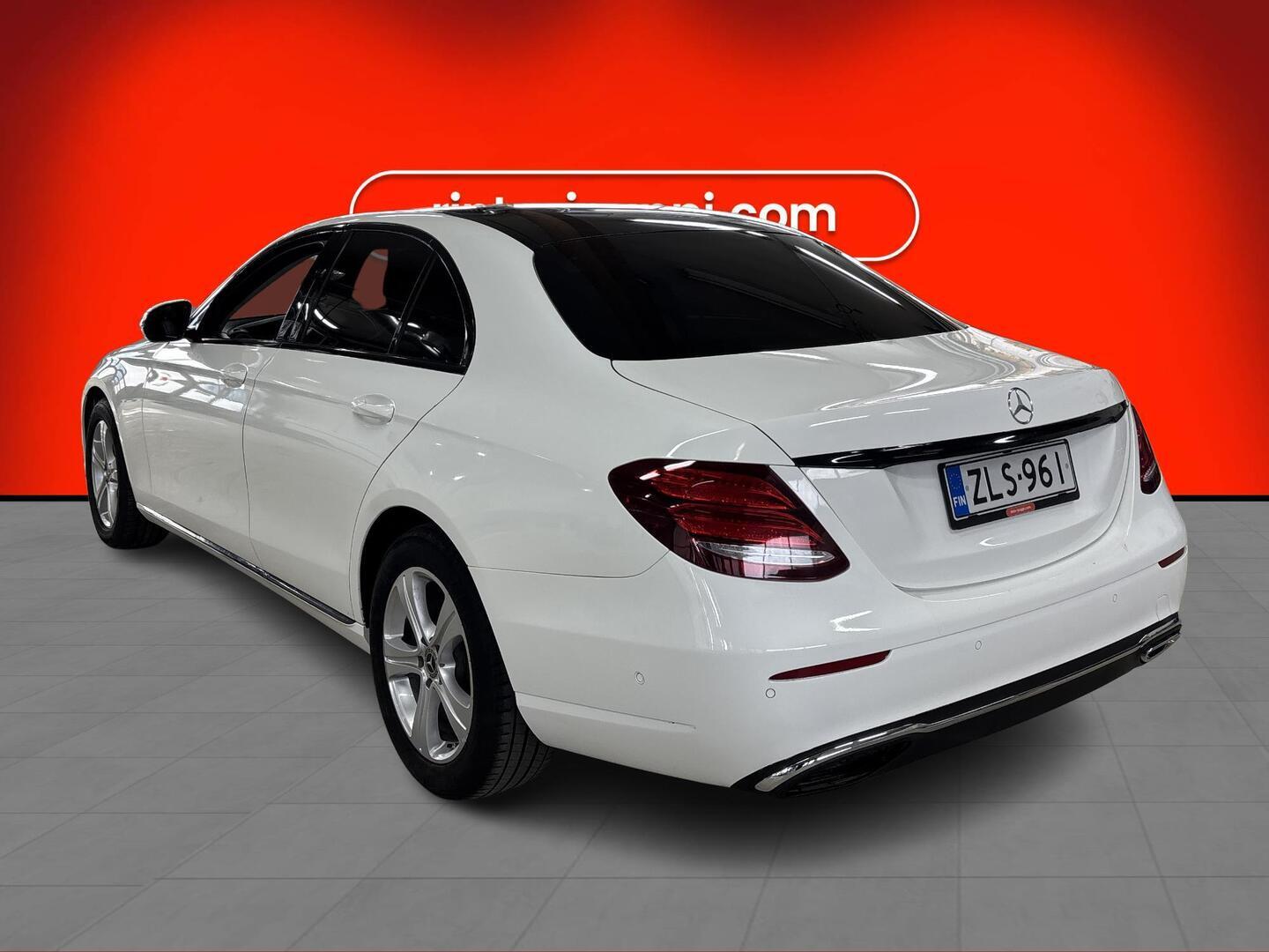 MERCEDES-BENZ E 2017