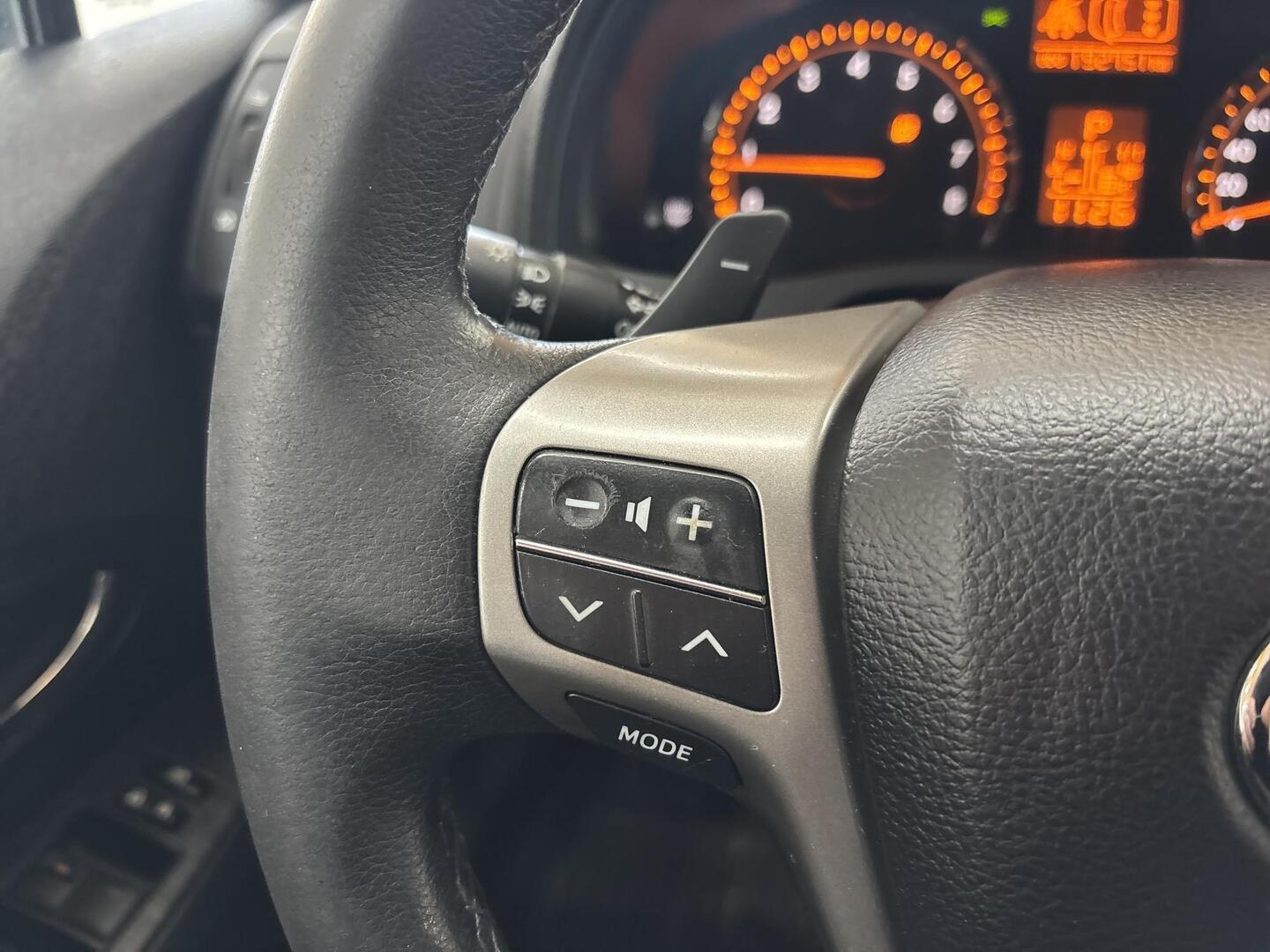 TOYOTA Avensis 2010
