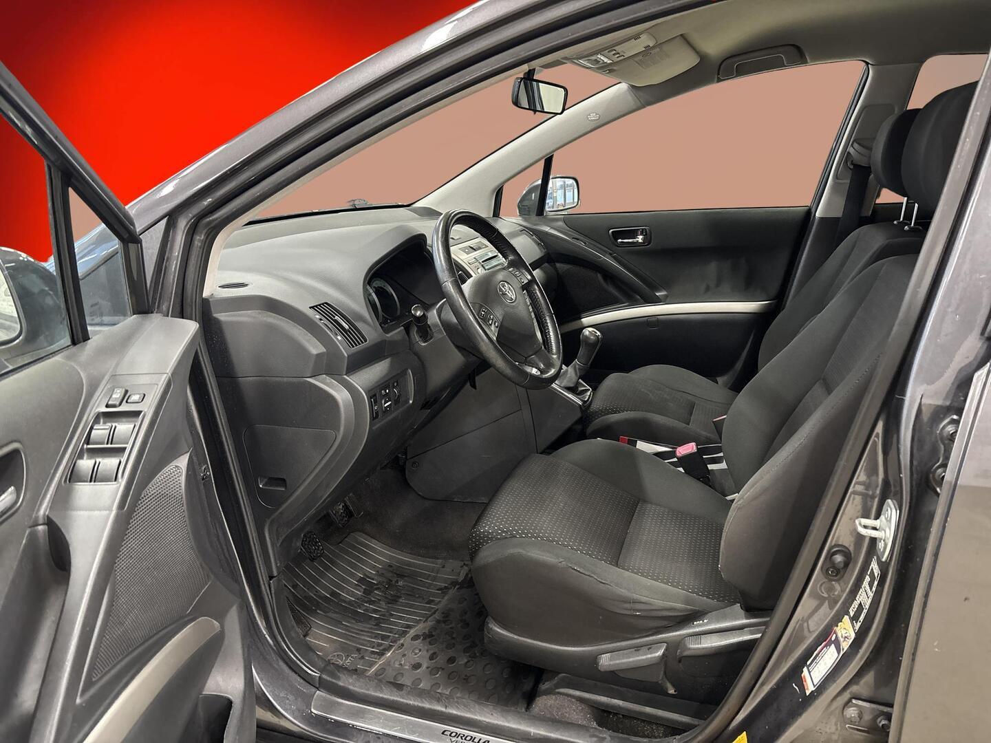 TOYOTA COROLLA VERSO 2007