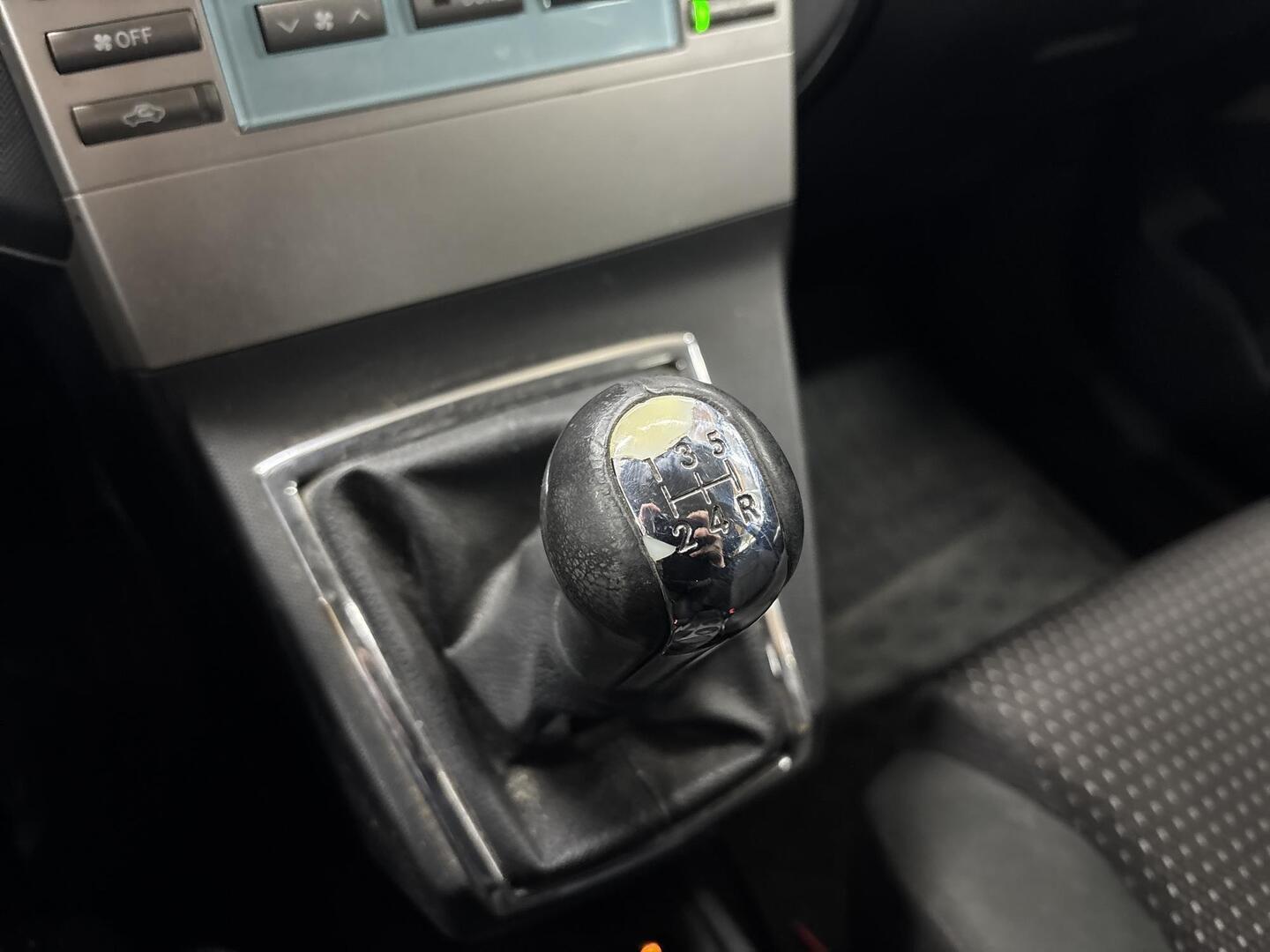 TOYOTA COROLLA VERSO 2007