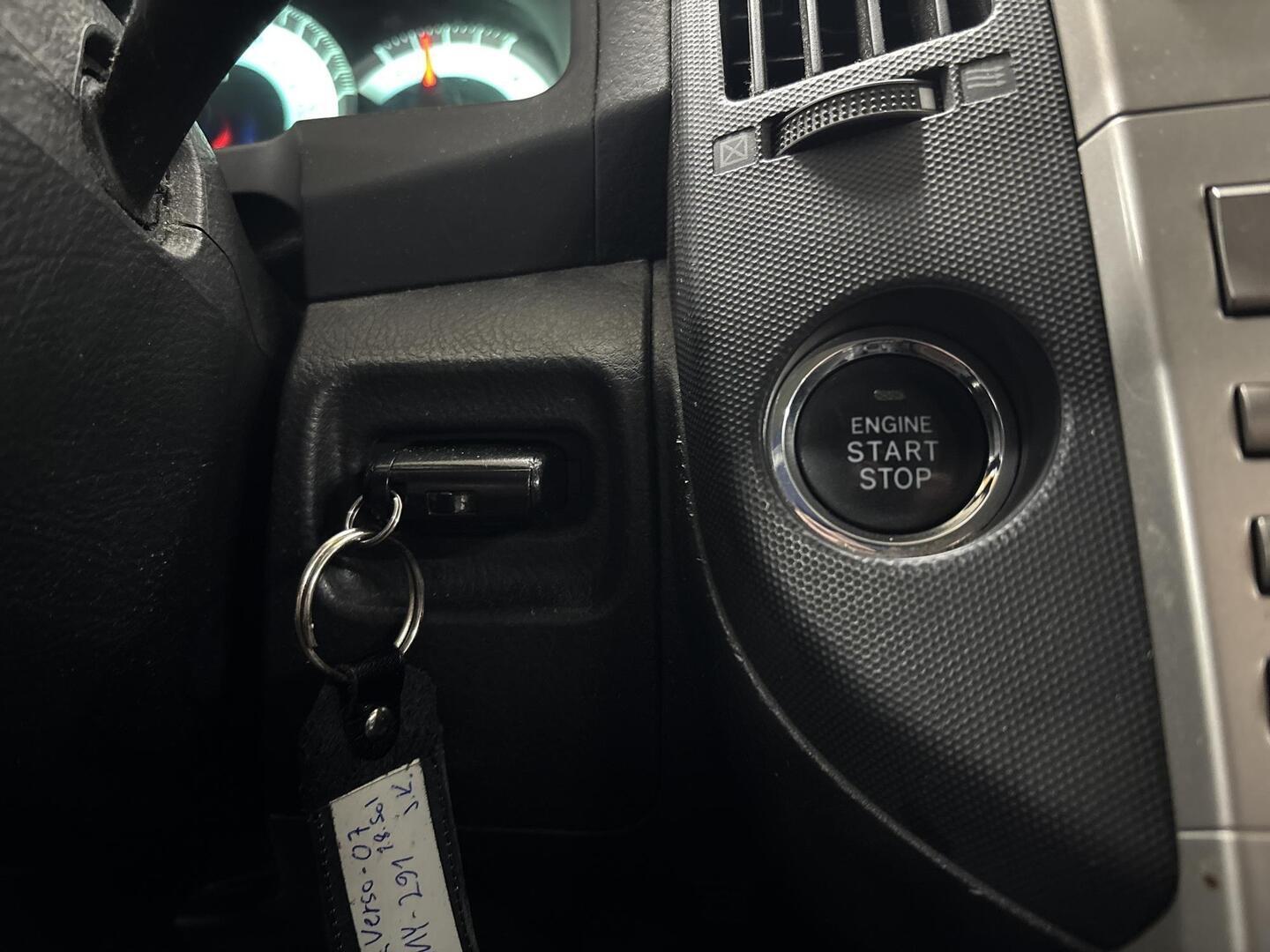 TOYOTA COROLLA VERSO 2007