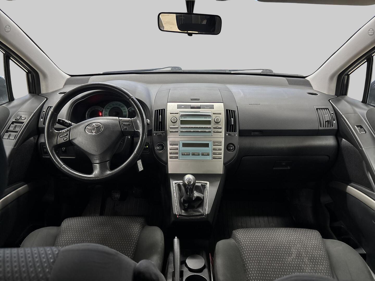 TOYOTA COROLLA VERSO 2007