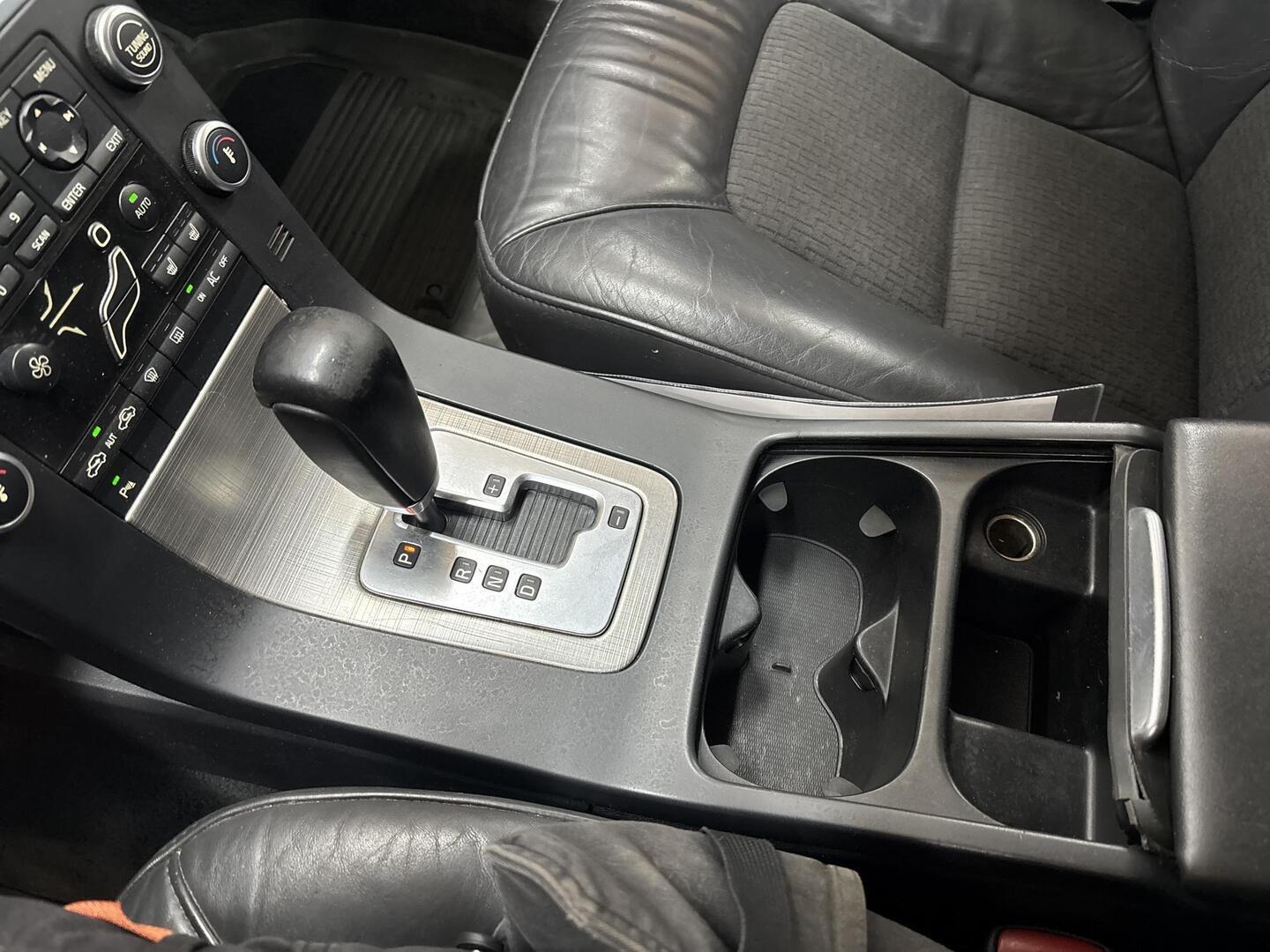 VOLVO V70 2008