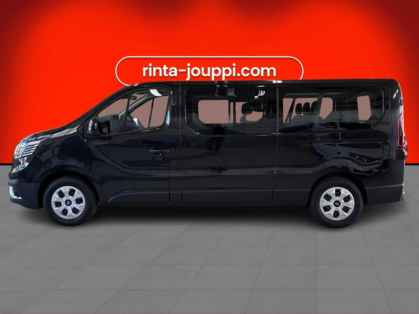 RENAULT Trafic Combi 2025