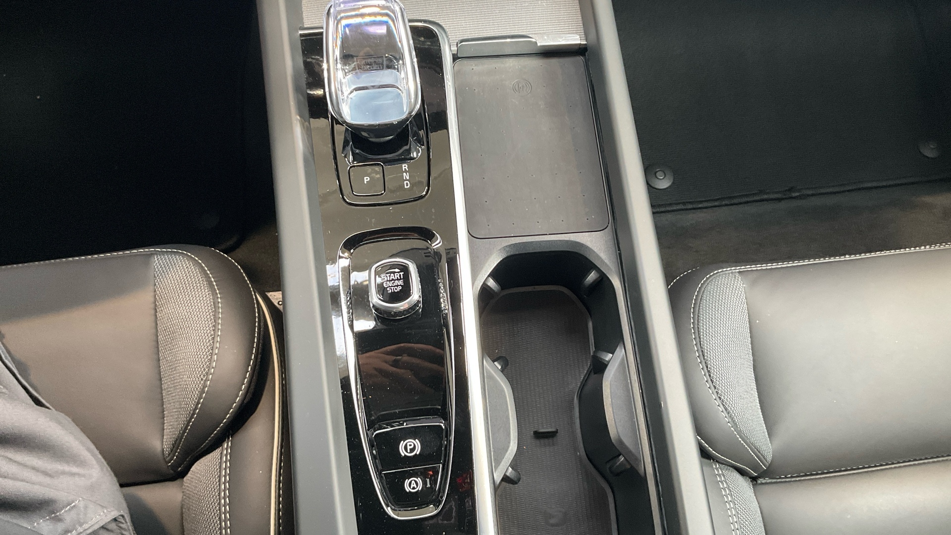 VOLVO XC60 2025