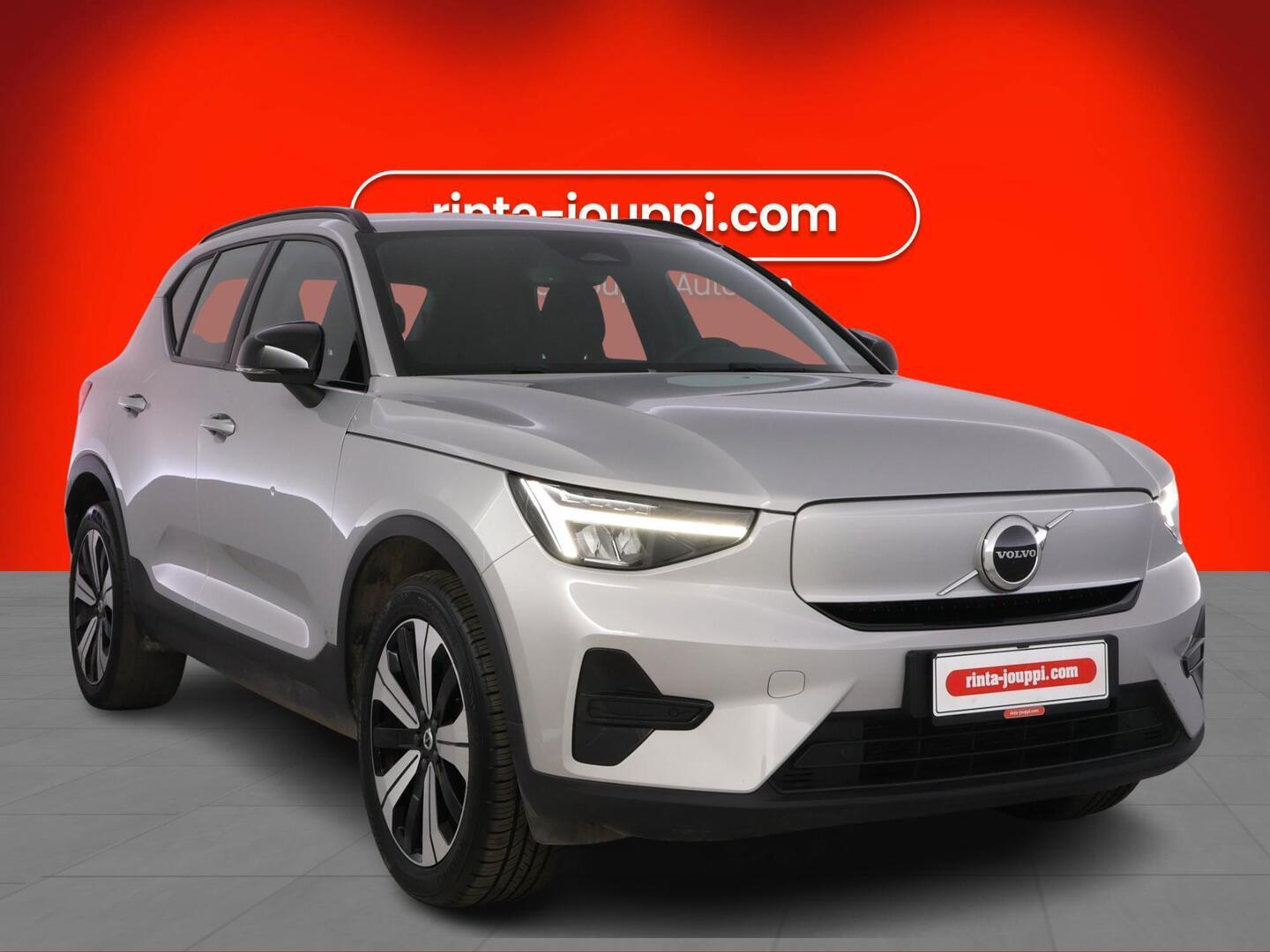 VOLVO XC40 2023