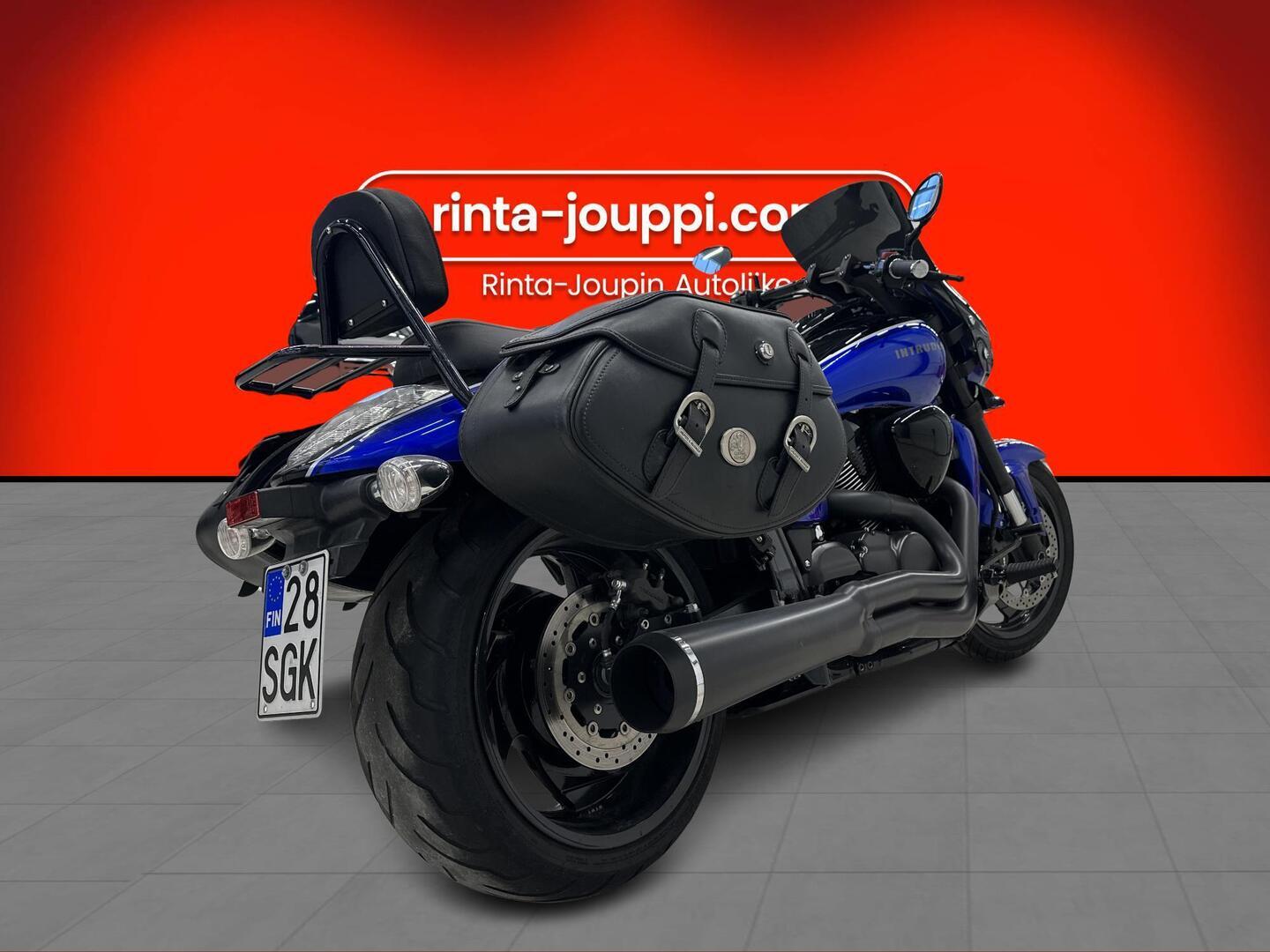 SUZUKI INTRUDER 2017