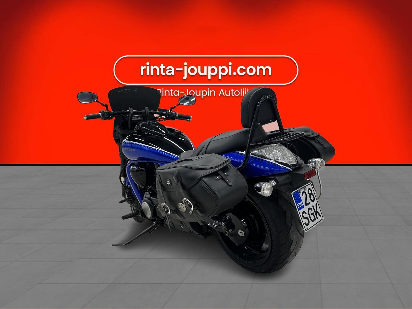 SUZUKI INTRUDER 2017