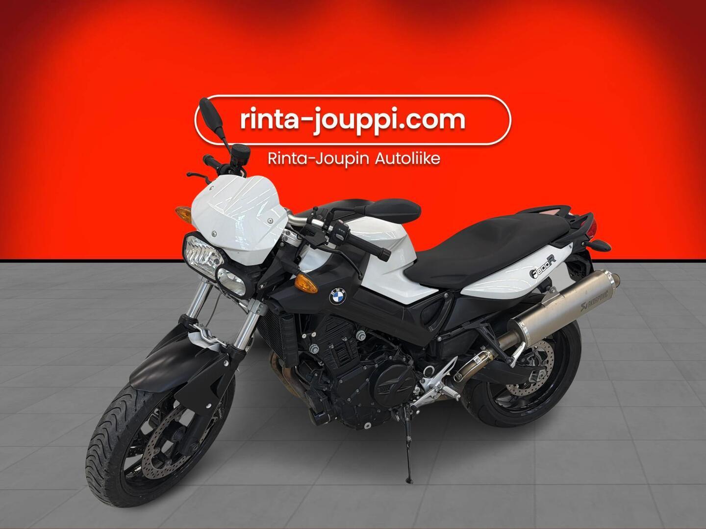 BMW F 2011