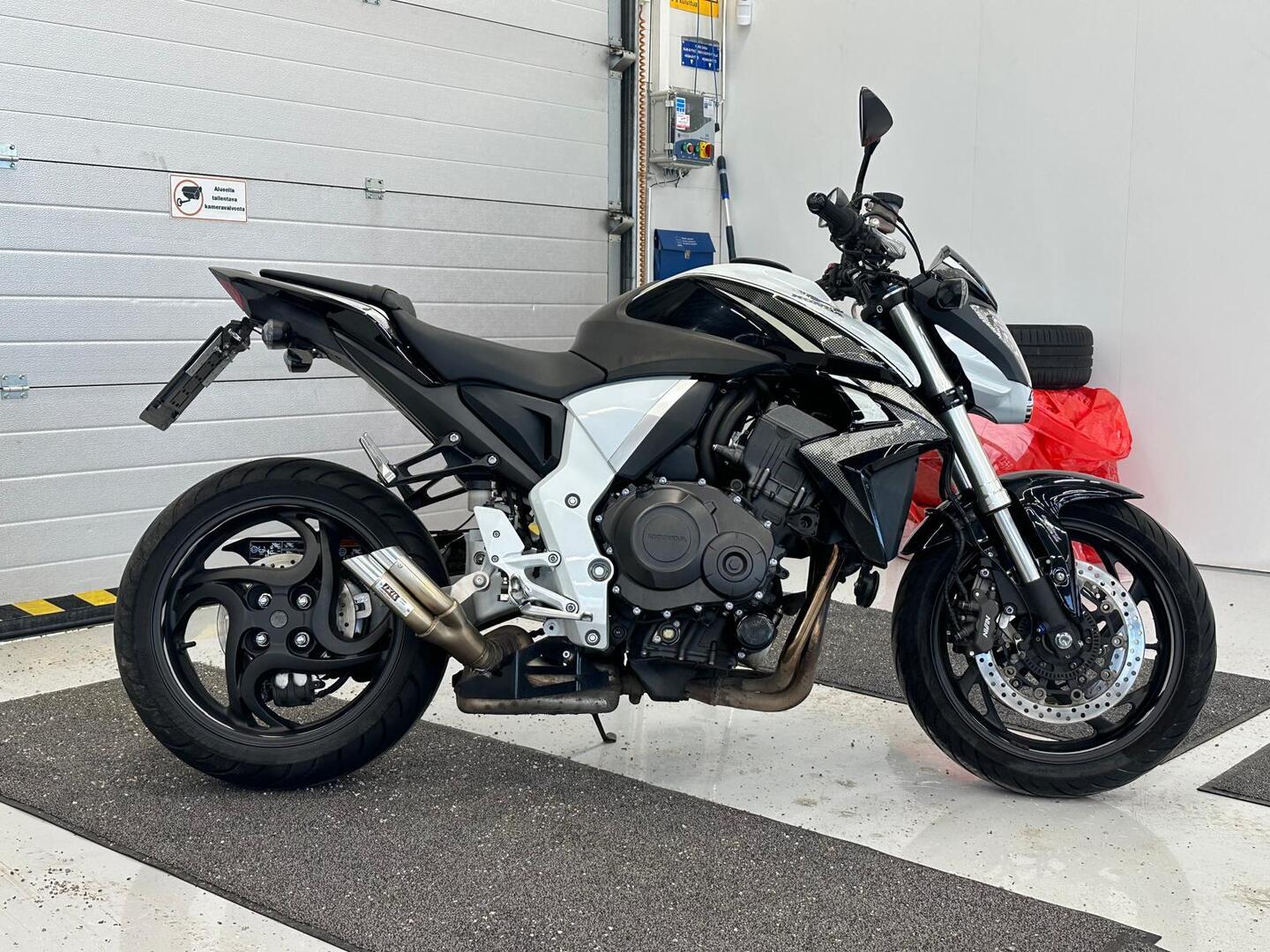 HONDA CB 2018