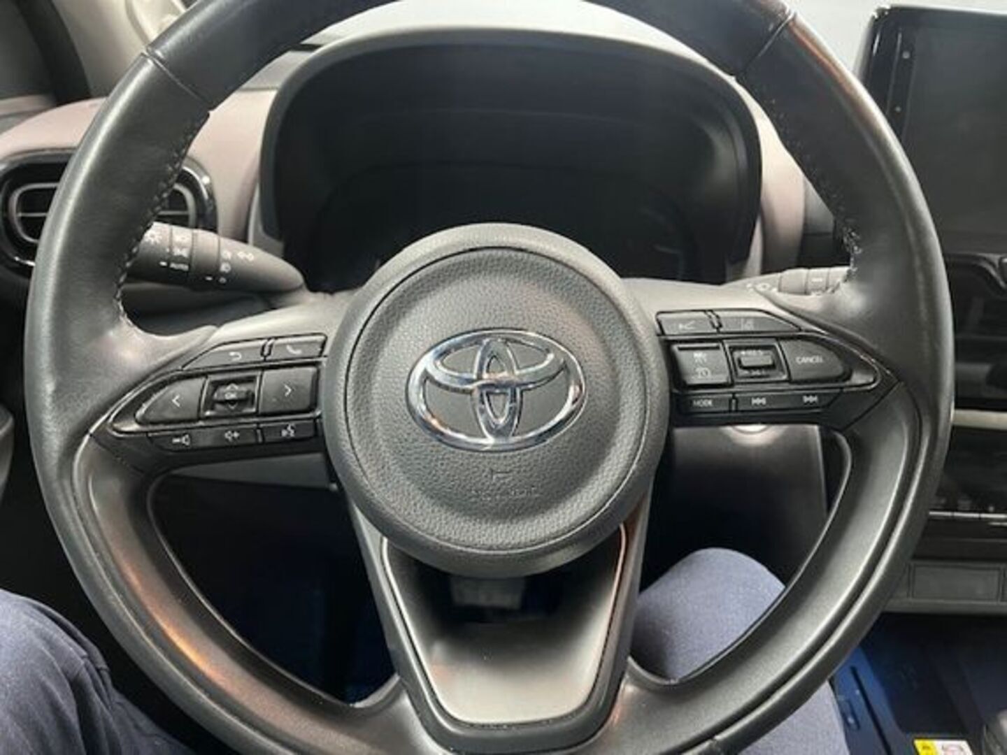 TOYOTA YARIS CROSS 2022