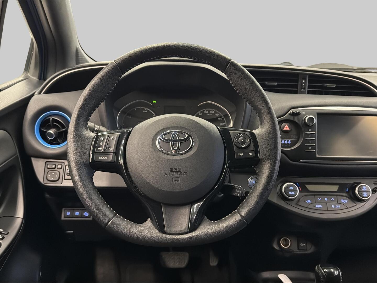 TOYOTA YARIS 2018