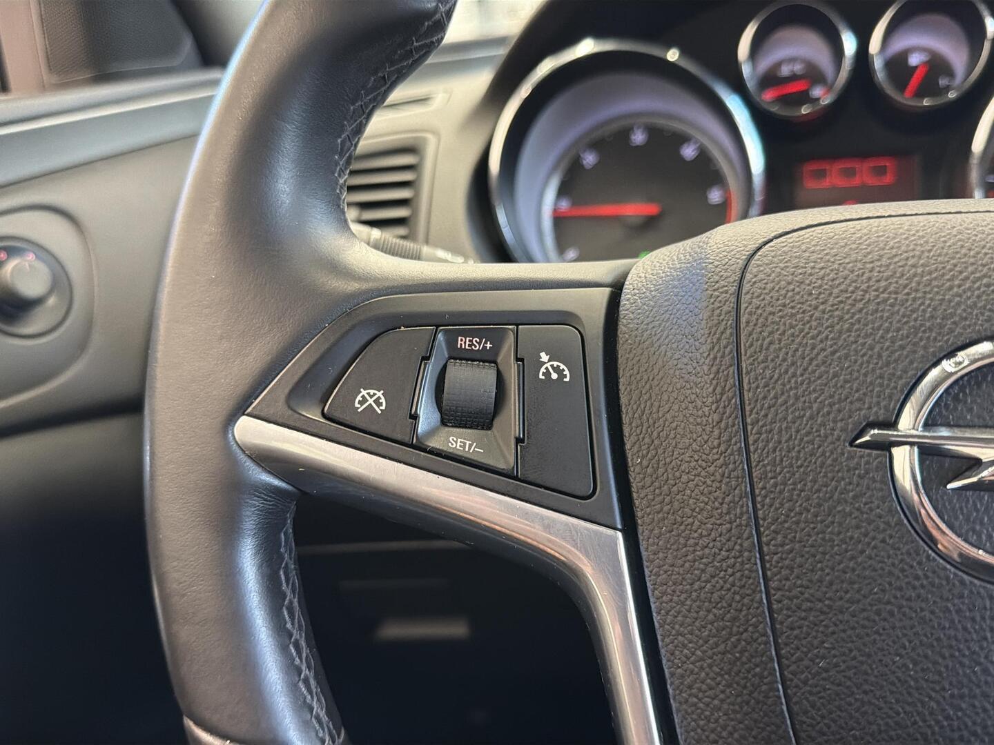 OPEL Insignia 2009