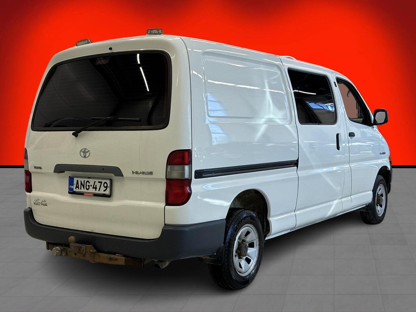 TOYOTA Hiace 2006