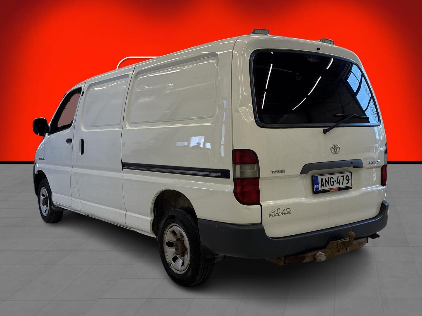TOYOTA Hiace 2006