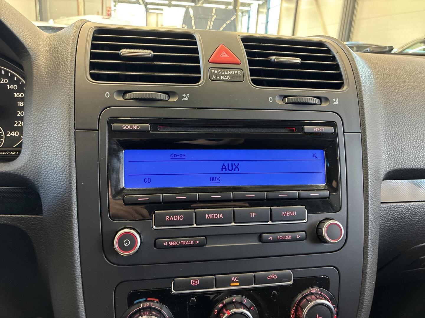 VOLKSWAGEN Jetta 2009