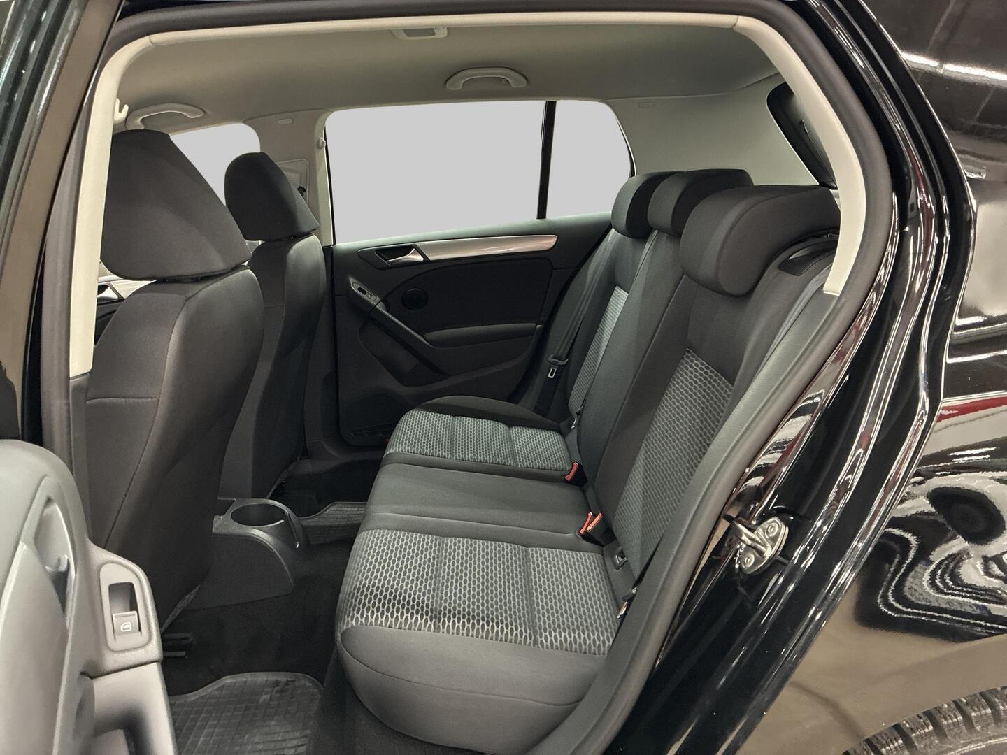 VOLKSWAGEN Golf 2009