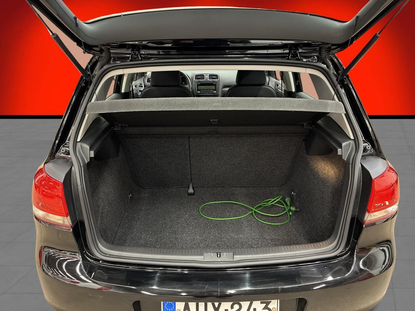 VOLKSWAGEN Golf 2009