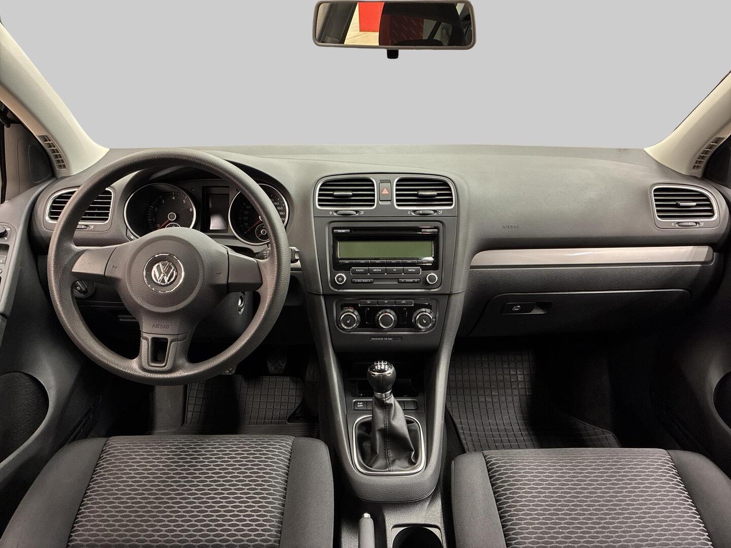 VOLKSWAGEN Golf 2009