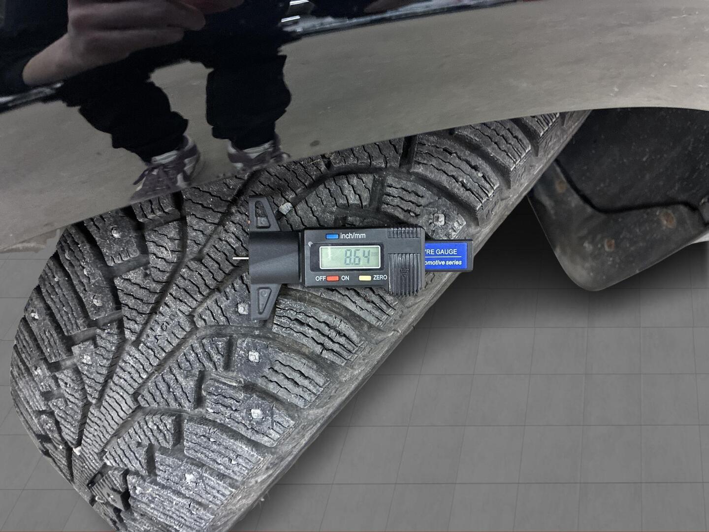 VOLKSWAGEN Golf 2009