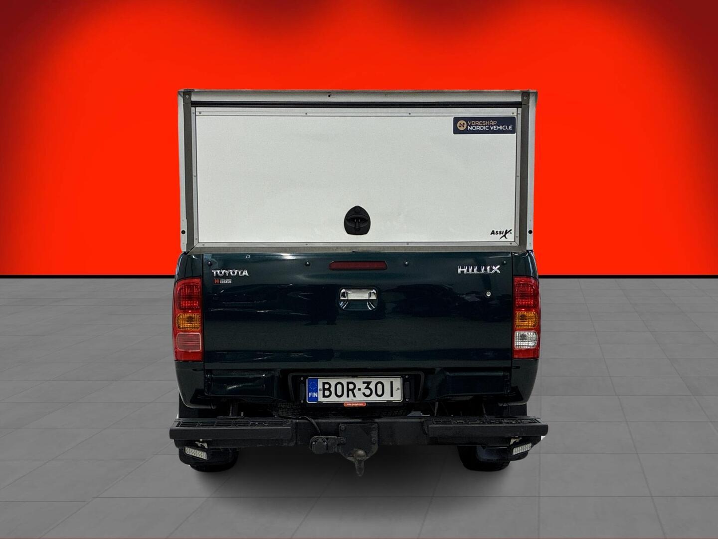 TOYOTA Hilux 2011