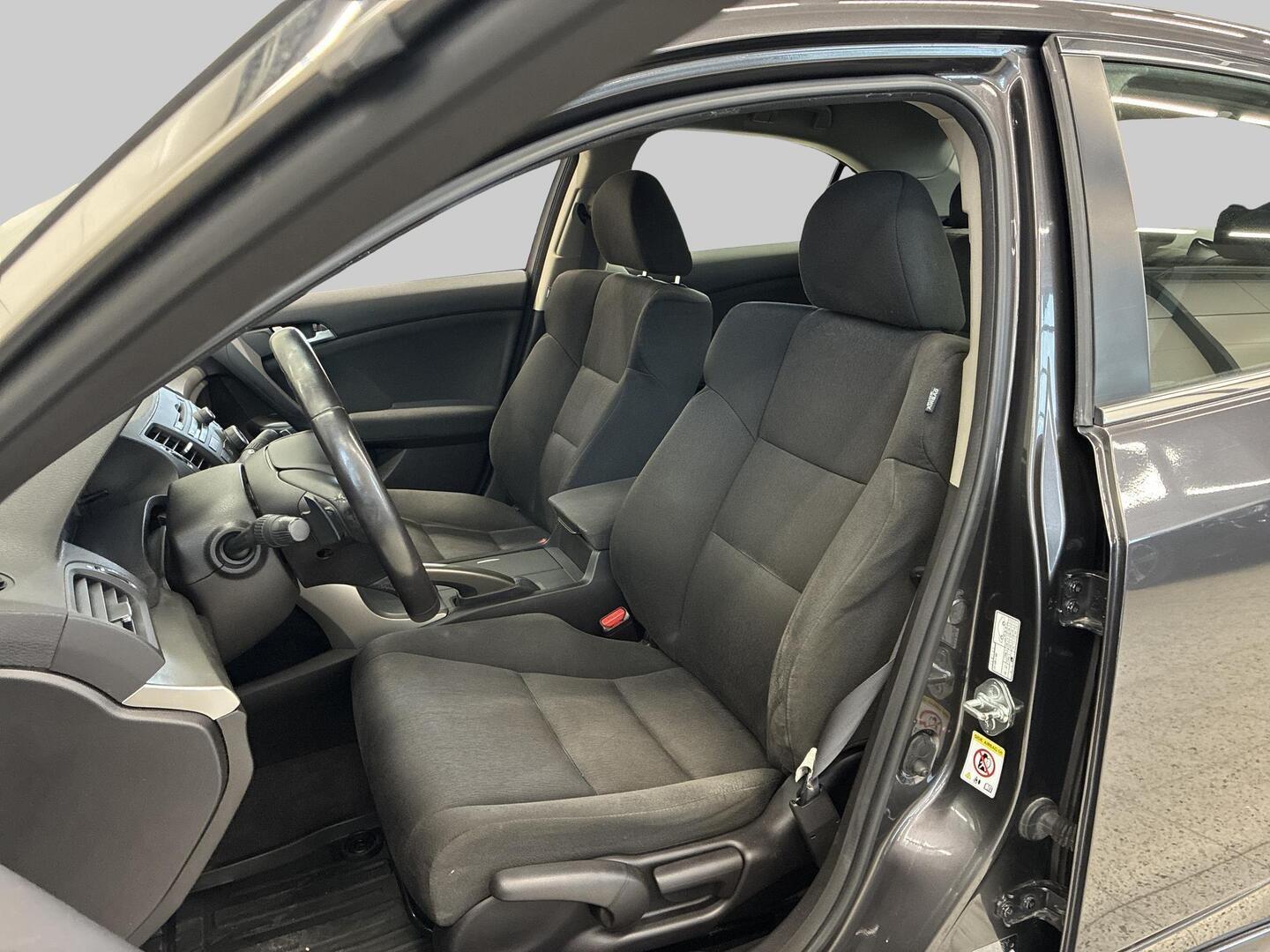 HONDA Accord 2011