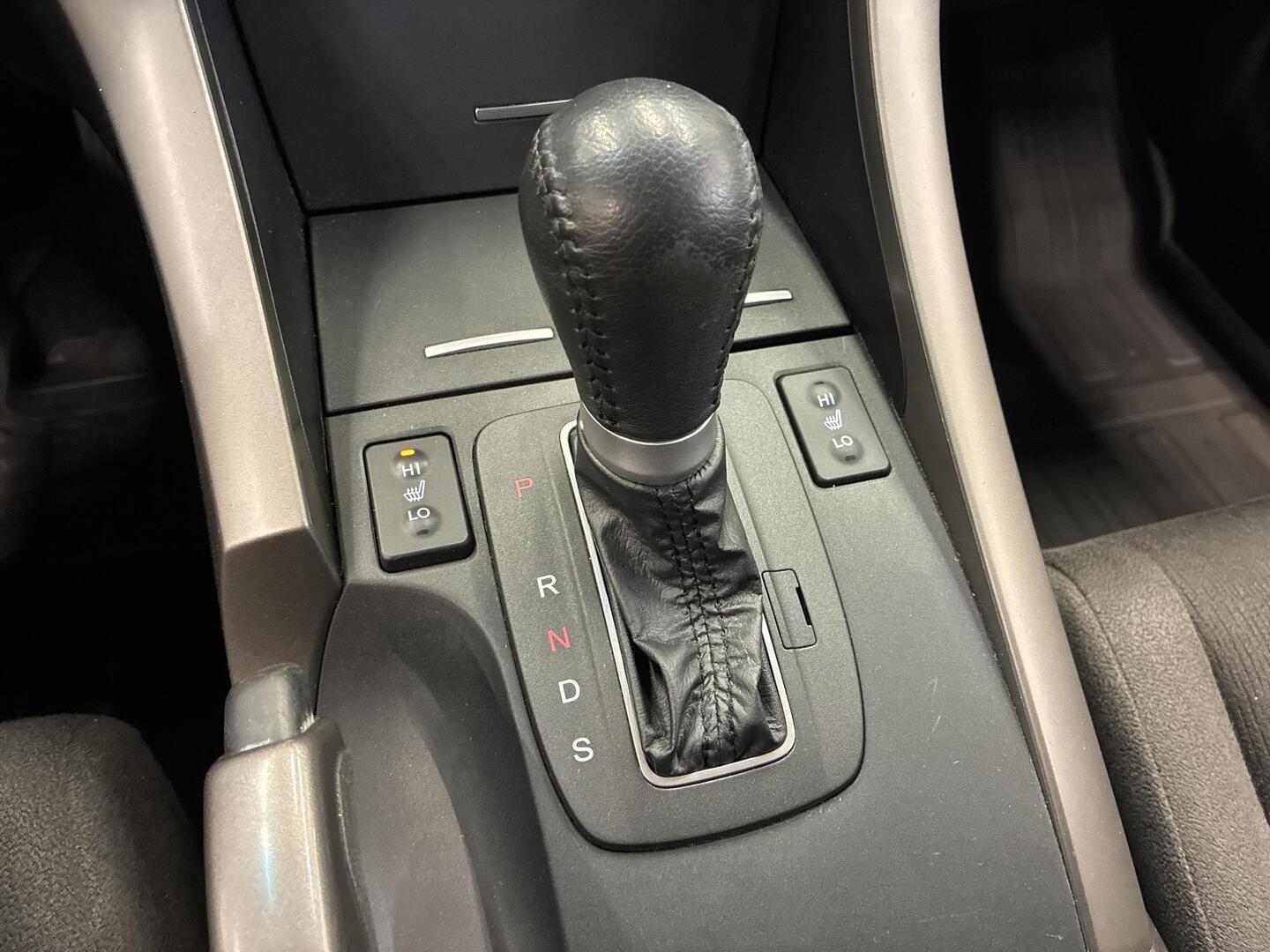 HONDA Accord 2011